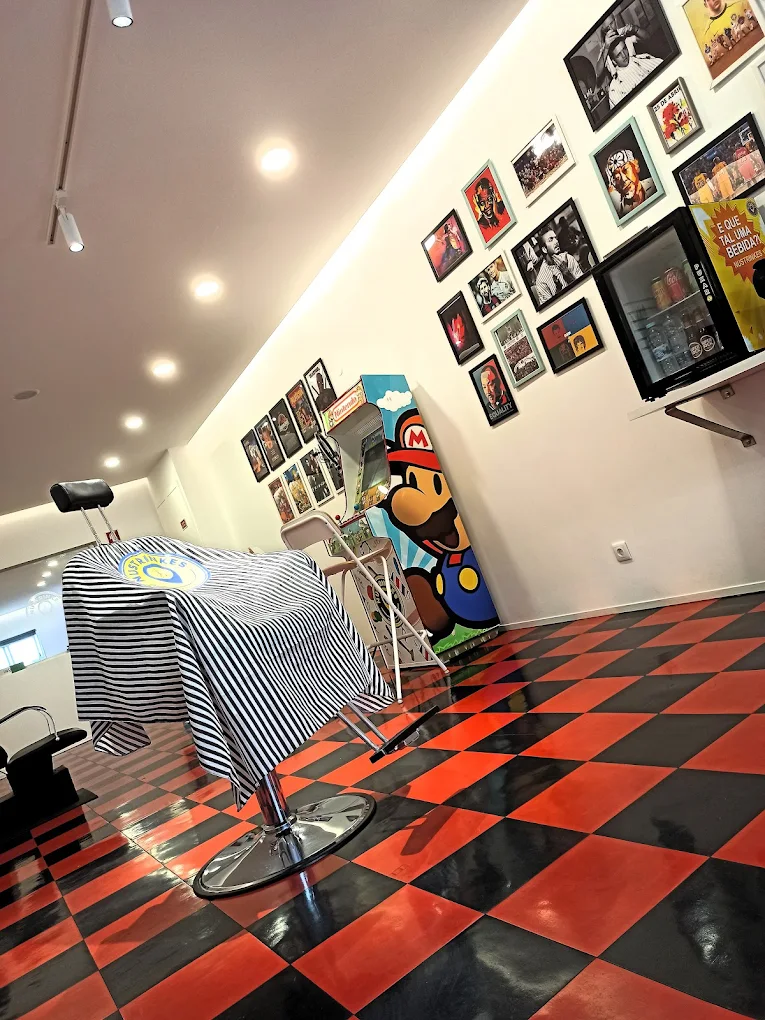 Nustrinkes barbershop interior